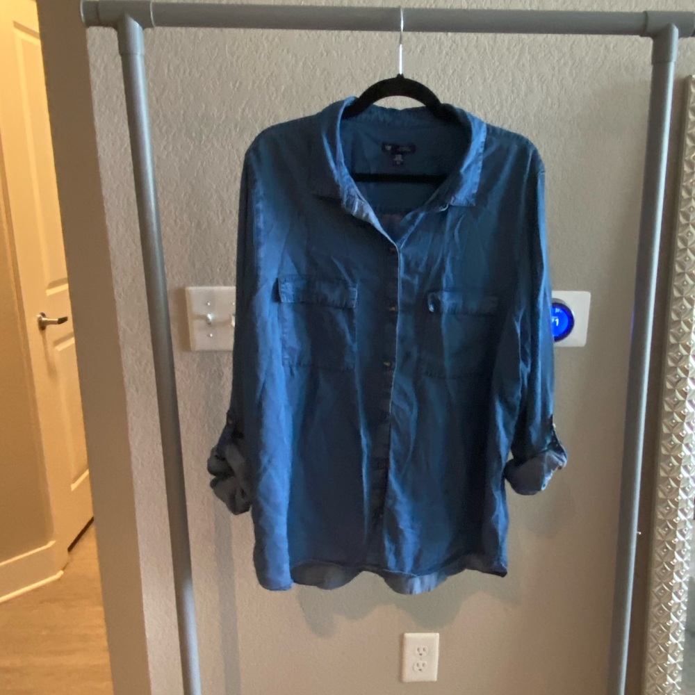 Gap denim button down shirt